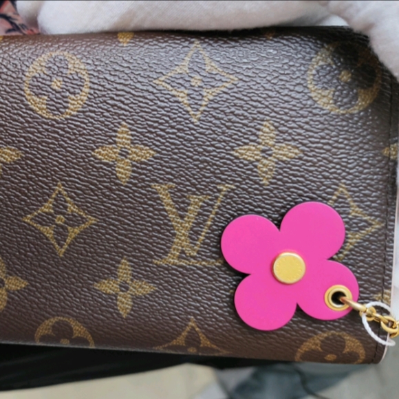 AUTHENTIC Louis Vuitton Monogram Bloom Flower Emilie Wallet Pre-owned - Picture 4 of 8